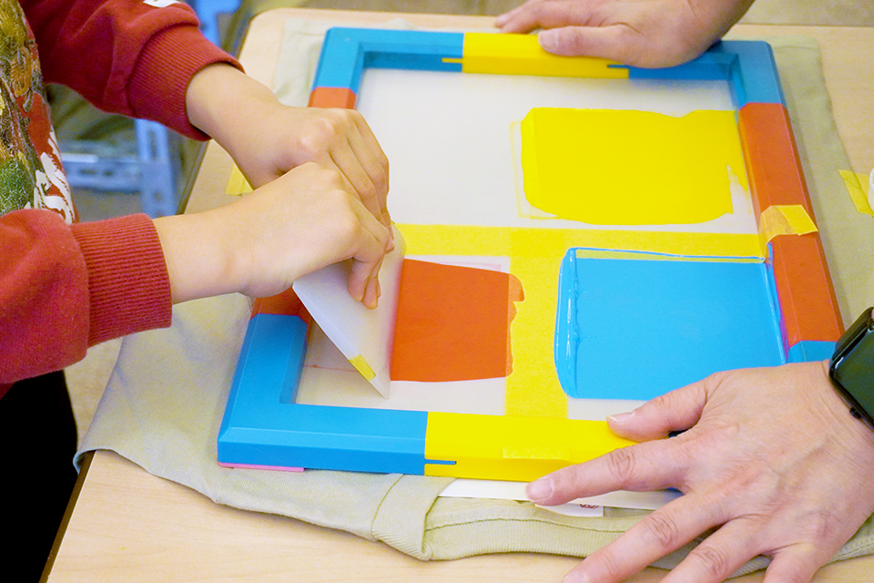 シルクスクリーン印刷で「FANTASTIC!プロセスインキ」Tシャツを作ろう